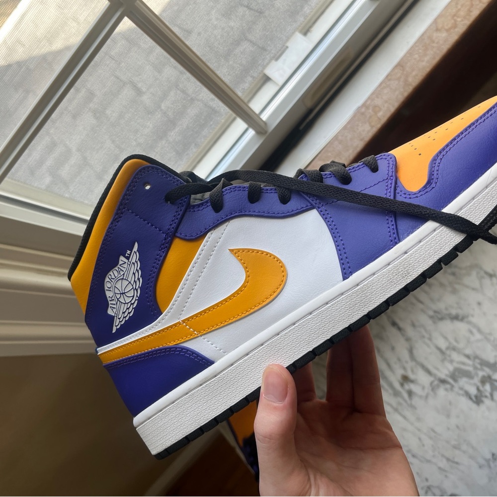 Jordan Air Jordan 1 Mid Lakers DQ8426-517 Purple Yellow White Mens Sneaker Sz 14